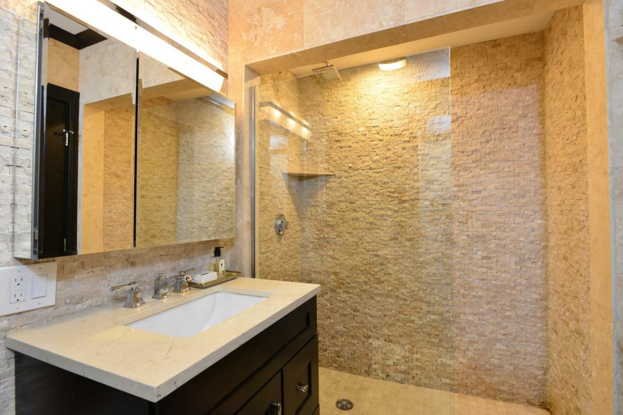 Ultra Lux Apartment Steps From Brown And Risd Providence Buitenkant foto