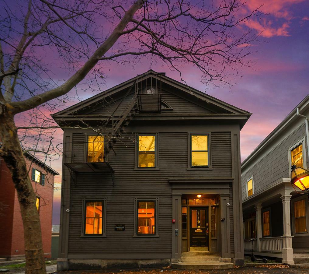 Ultra Lux Apartment Steps From Brown And Risd Providence Buitenkant foto